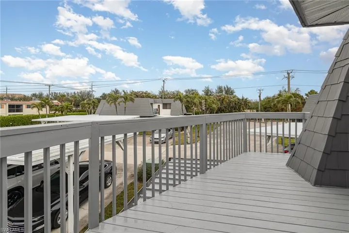 16051  Amberwood Lake  CT, Fort Myers, FL 33908