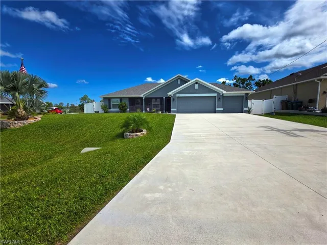 2727 29th TER, Cape Coral, FL 33993,2025000437