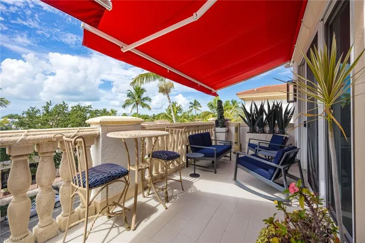 365 5th Ave S 306, Naples, Florida 34102
