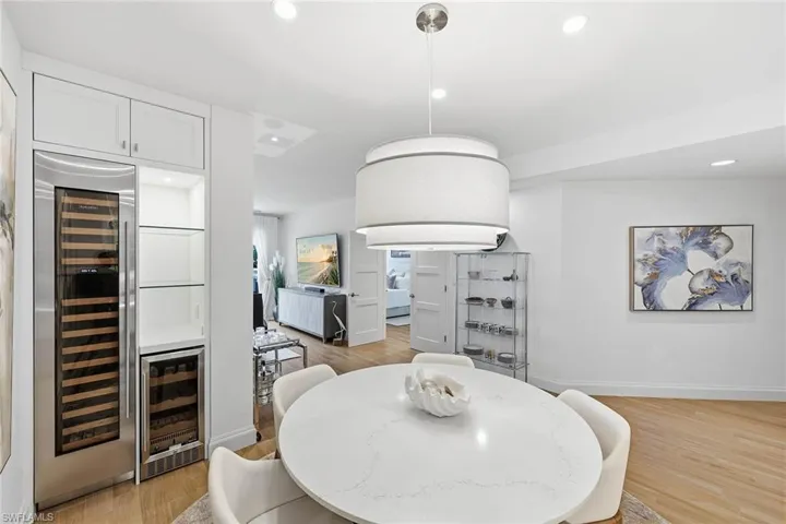 365 5th Ave S 306, Naples, Florida 34102
