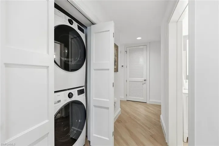 365 5th Ave S 306, Naples, Florida 34102