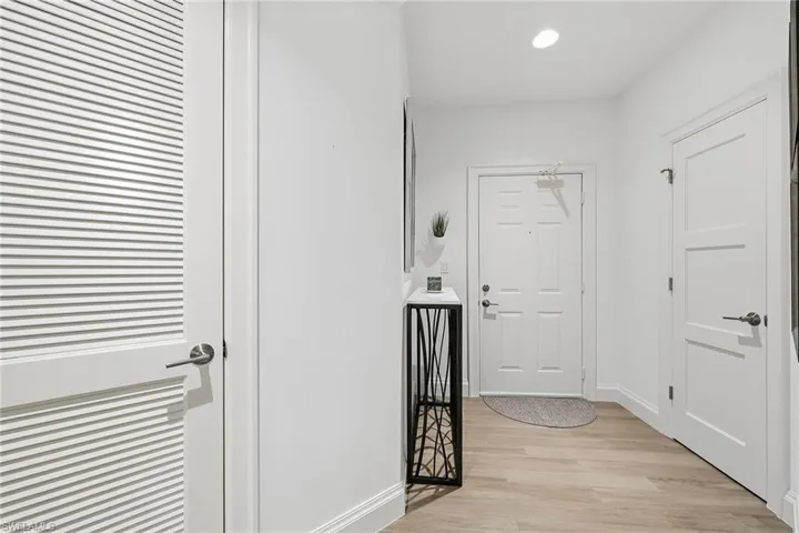365 5th Ave S 306, Naples, Florida 34102