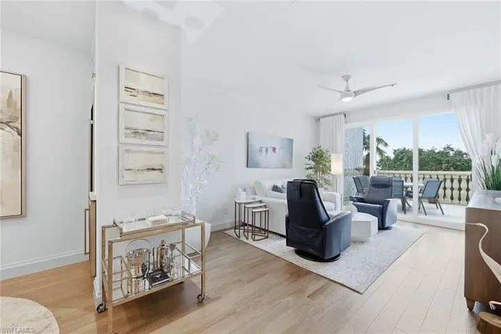 365 5th Ave S 306, Naples, Florida 34102