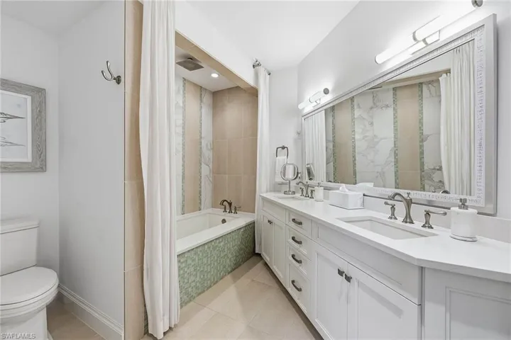 365 5th Ave S 306, Naples, Florida 34102