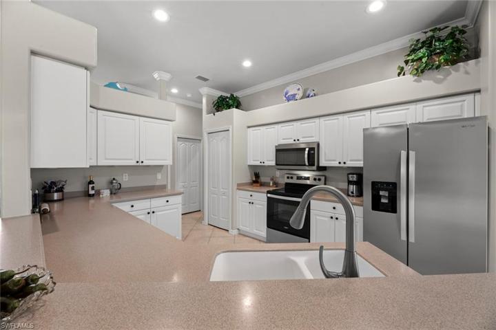 11452  Pembrook  RUN, Estero, FL 33928