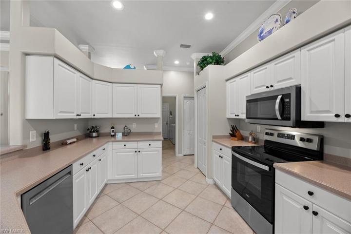 11452  Pembrook  RUN, Estero, FL 33928