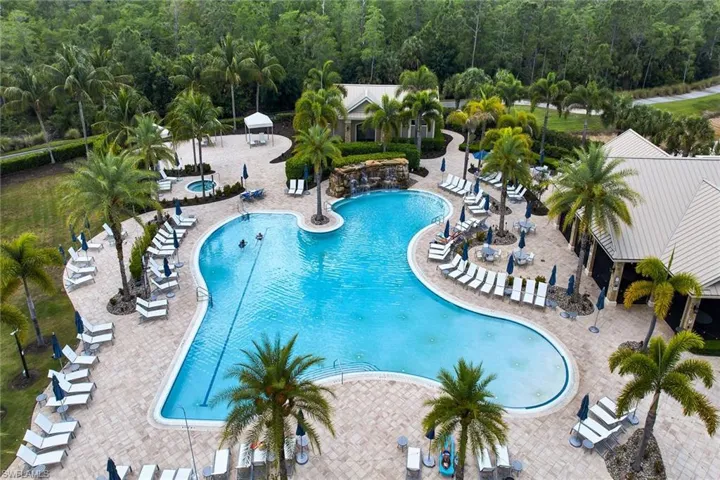 6787 Pennyroyal Dr, Naples, Florida 34114
