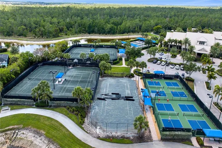 6787 Pennyroyal Dr, Naples, Florida 34114