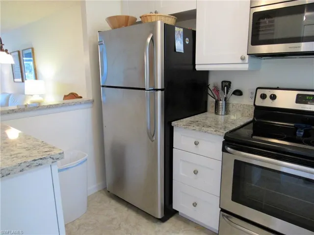100 Forest Lakes Blvd 109, Naples, Florida 34105