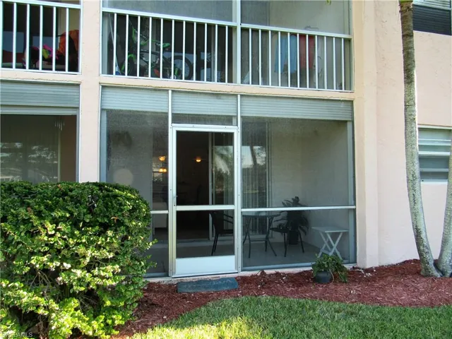 100 Forest Lakes Blvd 109, Naples, Florida 34105