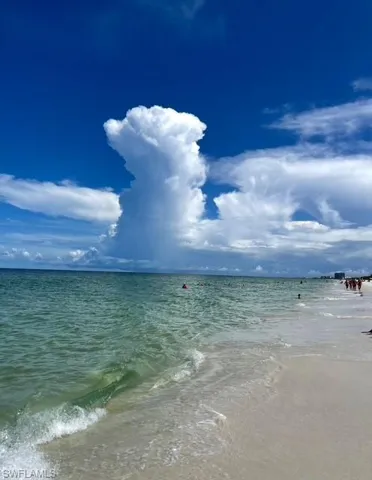 The warm water, gulf breezes and Naples beaches are waiting for you!