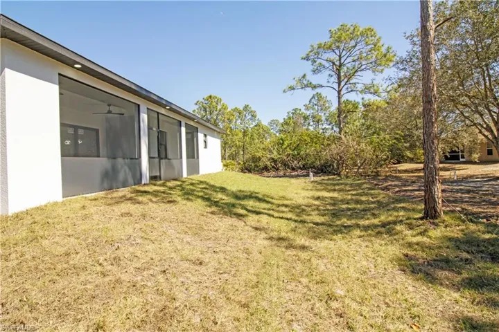 2915  49th W ST, Lehigh Acres, FL 33971