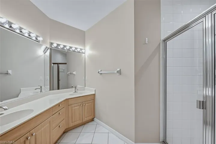 3461 Pointe Creek Ct 106, Bonita Springs, Florida 34134