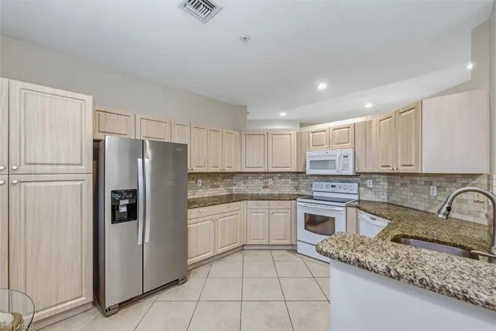 3461 Pointe Creek Ct 106, Bonita Springs, Florida 34134