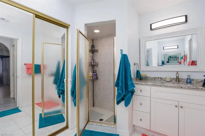 Separate dual sinks!