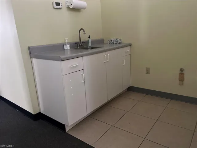 Kitchenette