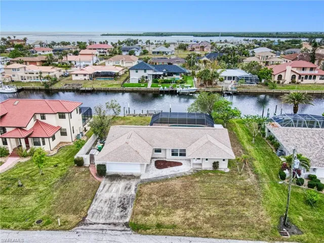 100ft on the Ansted Waterway, minutes to Open Water, Sailboat Gulf Access