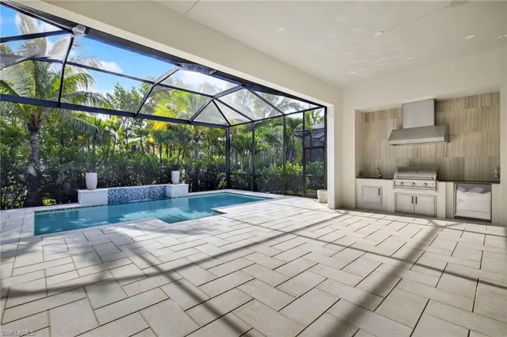 Outdoor Kitchen