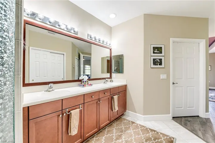 9318  Aviano  DR, Fort Myers, FL 33913