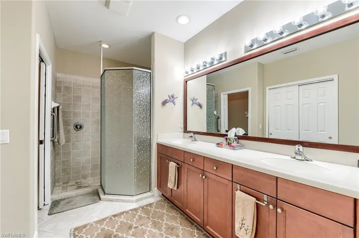 9318  Aviano  DR, Fort Myers, FL 33913