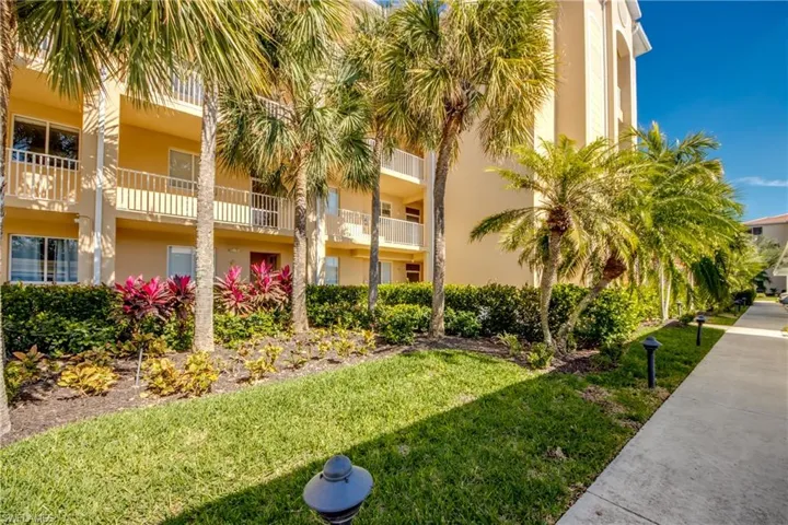 8341  Whiskey Preserve  CIR, Fort Myers, FL 33919