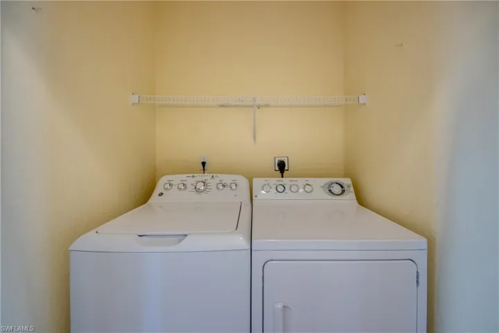 8341  Whiskey Preserve  CIR, Fort Myers, FL 33919