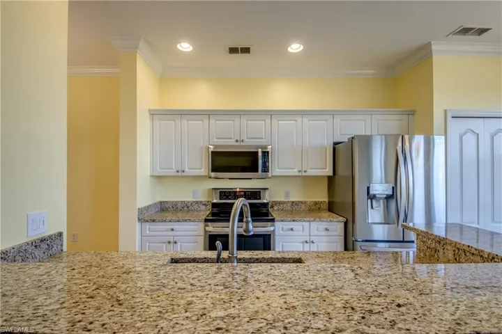 8341  Whiskey Preserve  CIR, Fort Myers, FL 33919
