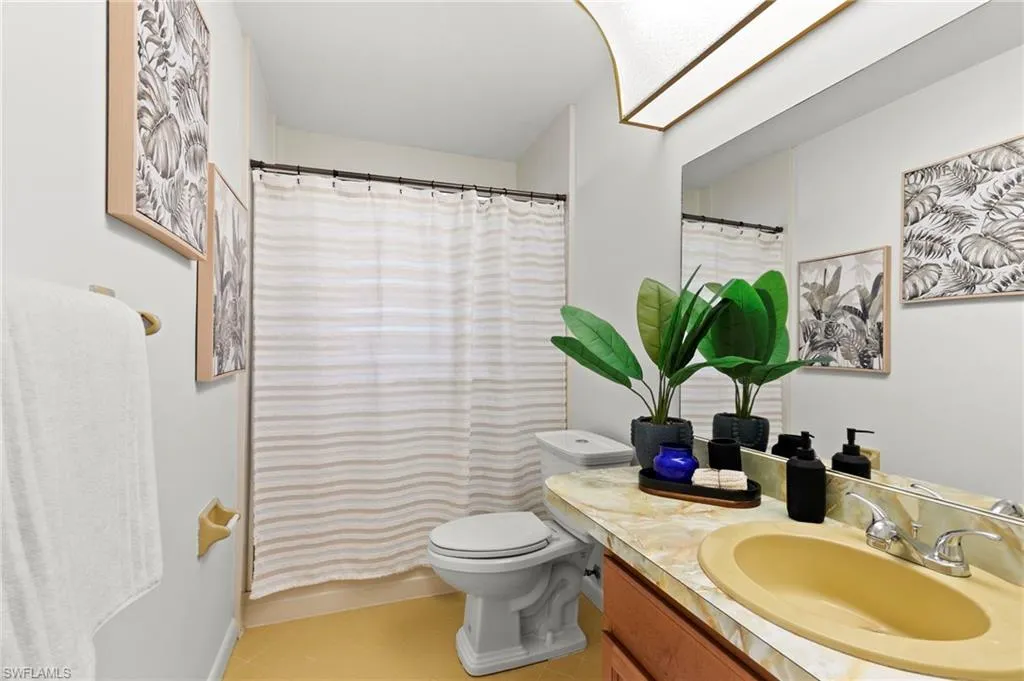 522 108th AVE, Naples, FL 34108,225060524