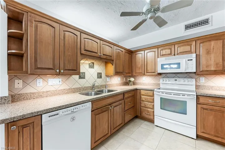 1977  GULF SHORE N BLVD, Naples, FL 34102