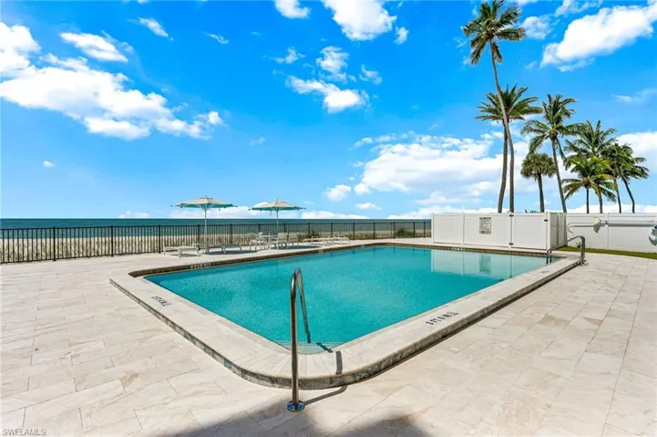 1977  GULF SHORE N BLVD, Naples, FL 34102