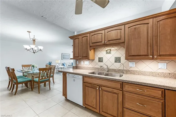 1977  GULF SHORE N BLVD, Naples, FL 34102