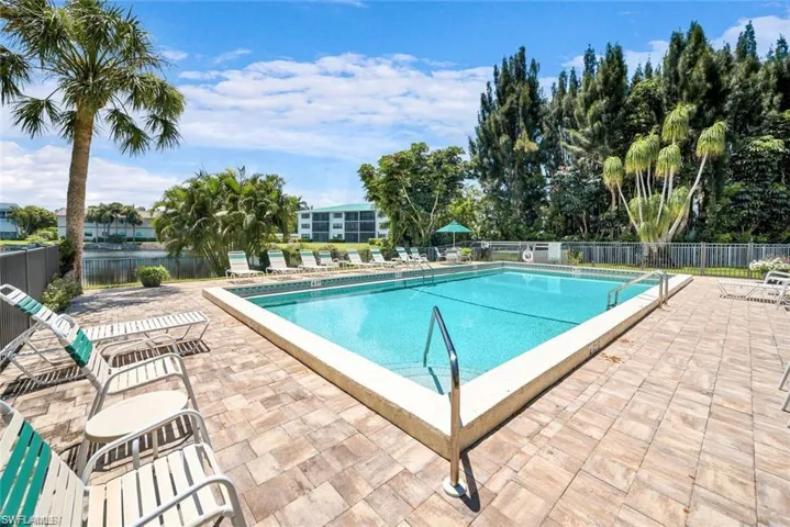 3030 Binnacle Dr # 103, Naples, Florida 34103
