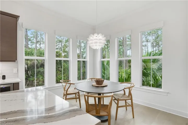 6505  Dominica  DR, Naples, FL 34113