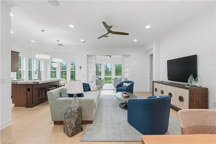 6505  Dominica  DR, Naples, FL 34113