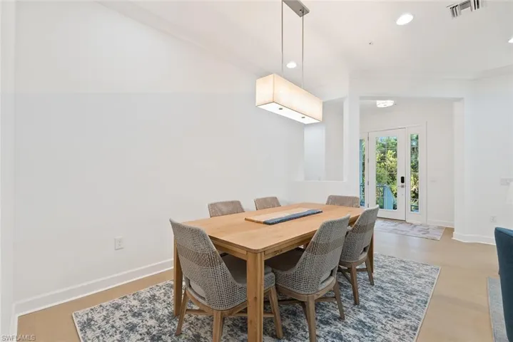 6505  Dominica  DR, Naples, FL 34113