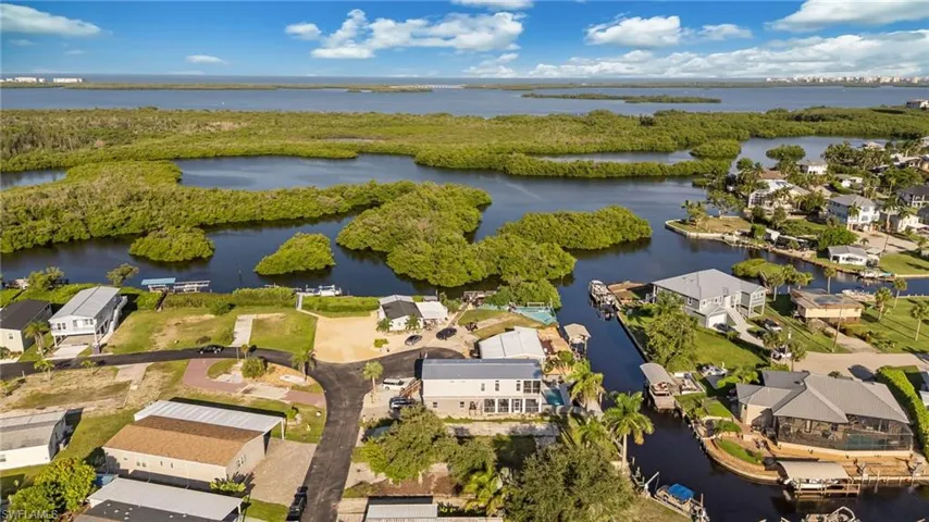 4797 Tahiti Dr, Bonita Springs, Florida 34134