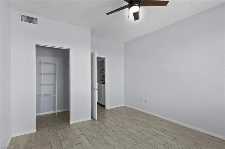 1105  Reserve  CT, Naples, FL 34105