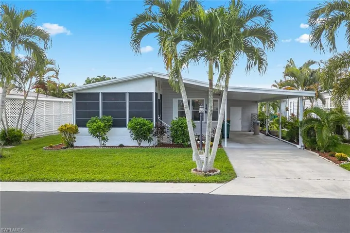 158  Seven Seas  WAY, Naples, FL 34104