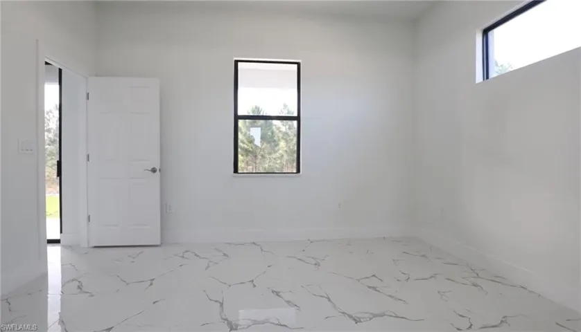 1052  Jamil S AVE, Lehigh Acres, FL 33974