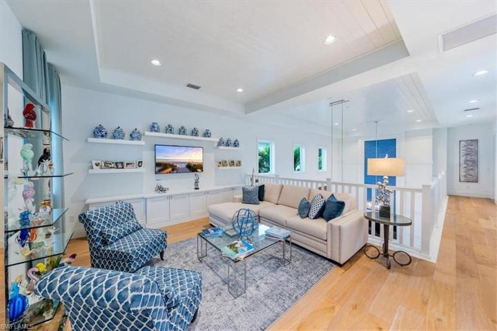Loft/Leisure on Second Floor
