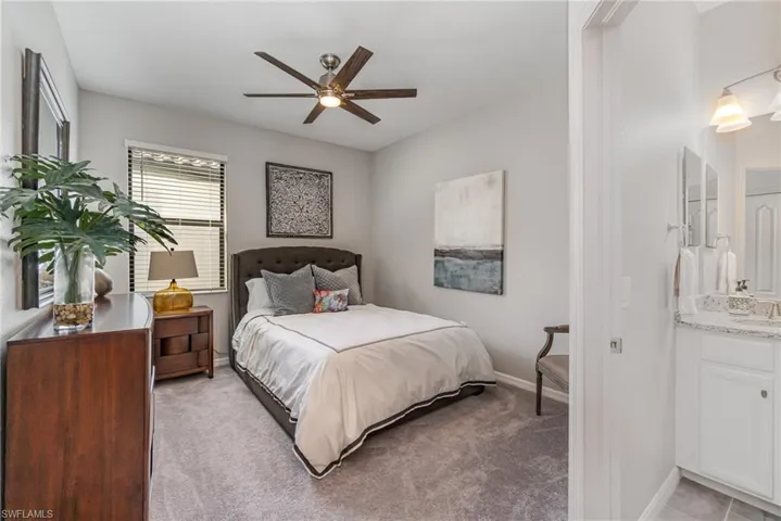 11231  Shady Lake  RUN, Fort Myers, FL 33913
