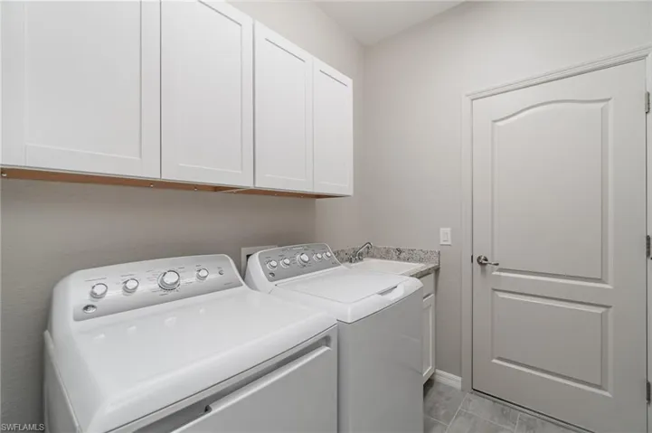 11231  Shady Lake  RUN, Fort Myers, FL 33913