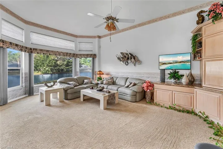 Large family room overlooking the beautiful lake