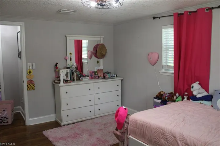 37  Eubanks E ST, Jacksonville, FL 32218
