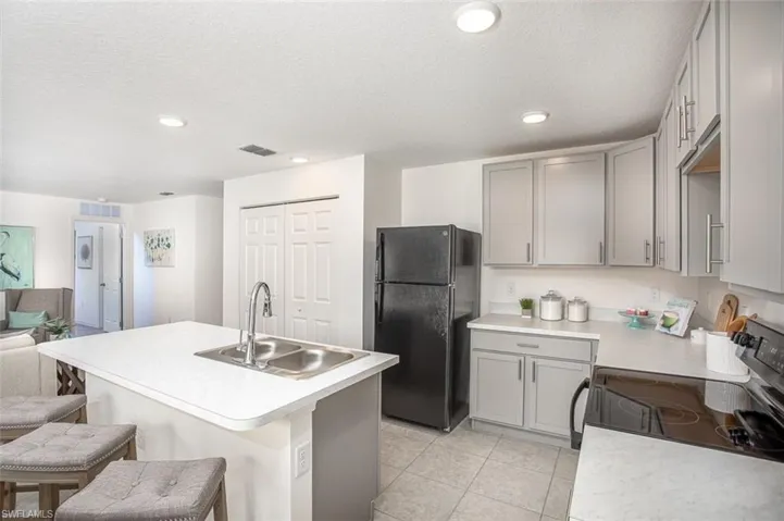 2012 Santa Barbara Blvd N, Cape Coral Fl 33993