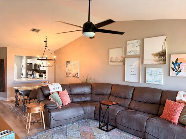 605  Augusta  BLVD, Naples, FL 34113