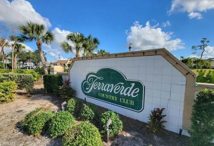 17138 Ravens Roost 10, Fort Myers, Florida 33908
