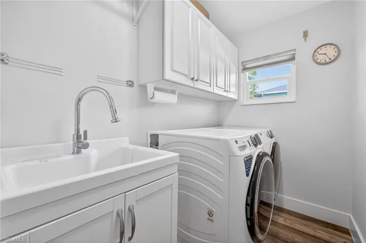 3359 Barra Cir, Sanibel, Florida 33957