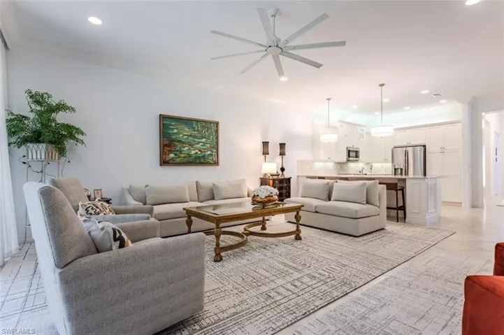 13670  MANDARIN  CIR, Naples, FL 34109