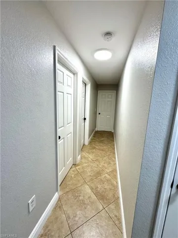 3829 Sw 17th Pl, Cape Coral, Florida 33914